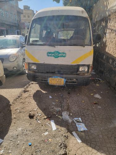 باص سياحي نظيف