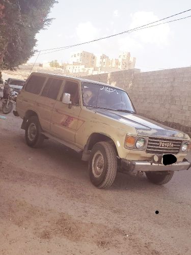 لاند كروزر للبيع