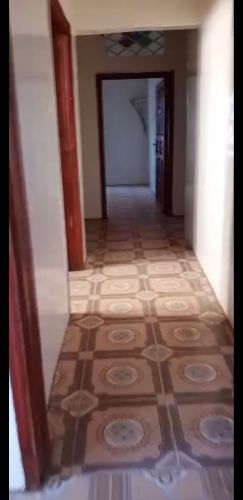 للايجار شقه سرميك نظيف جدا