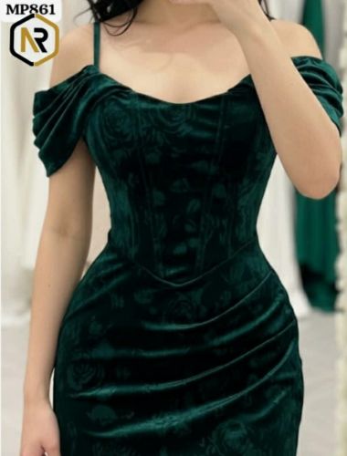 تاج الاناقه ملابس نسائي الجاهزه