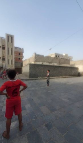 للبيع بيت مربع مسلح قديم دور اول