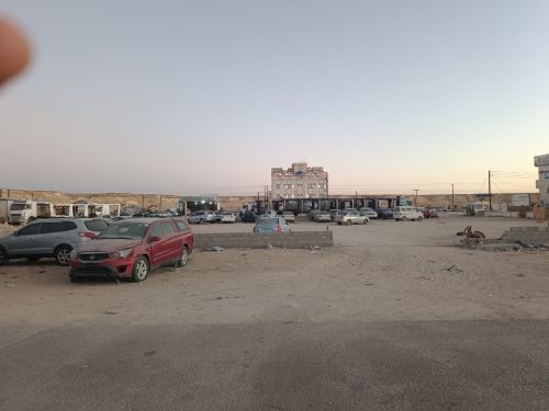 ارضيه في جمارك شحن الدوليه