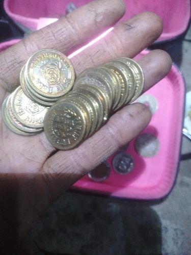 عمله