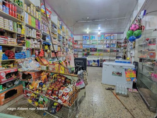 بقاله للبيع في جوله ومدخل حارات