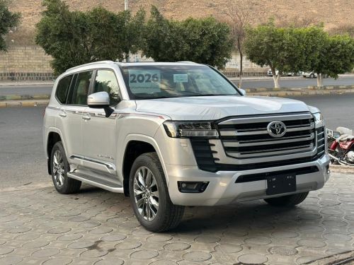 صالون لاندكروزر 2026 زيرو اصفار