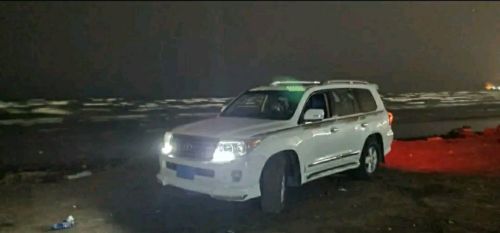 لاندكروزر بردو راف توسان للايجار