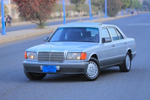 مرسيدس SEL 300  موديل 1990