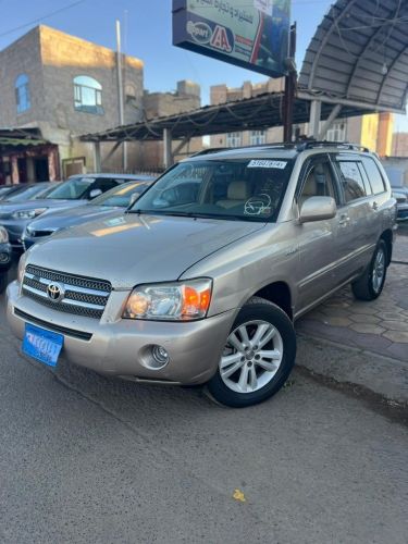 هايلاندر 2007 ذهبي