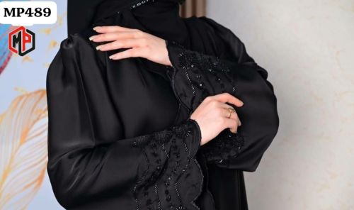 تاج الاناقه ملابس نسائي الجاهزه