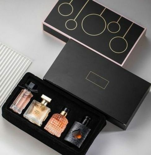 *افخم طقم عطور نسائي 4 حبات