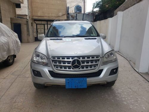 سيارة مرسيدس ML350 للبيع
