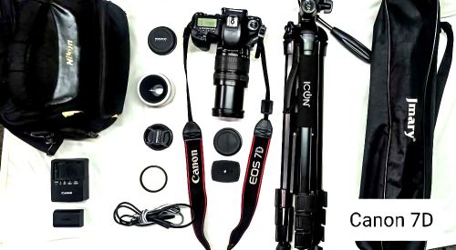 كامير كانون Canon 7D مع عدتها
