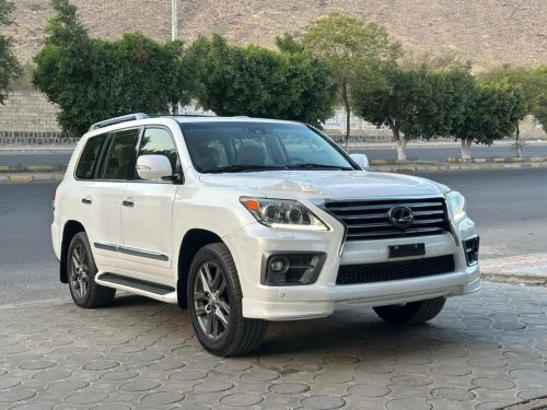 2015 لكزس lx570s بضاااعه