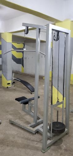 نادي رياضية شبه متكامل