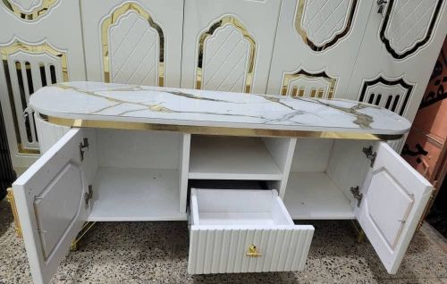 طاولات.شاشات.مقاس.العرض140في56