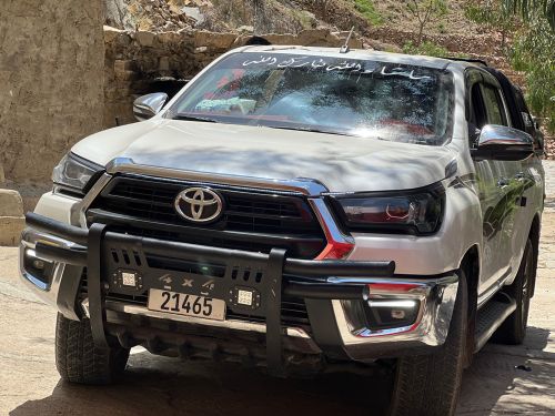 طالب فيها 32 إلى 28 دولار