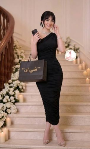 فستان تل استرتش أنيق يجمع بين الن