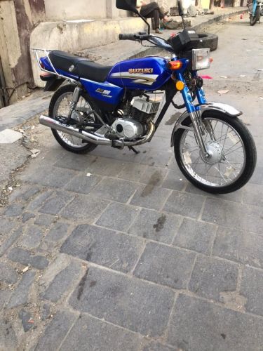 للبيع بحاجه فلوس