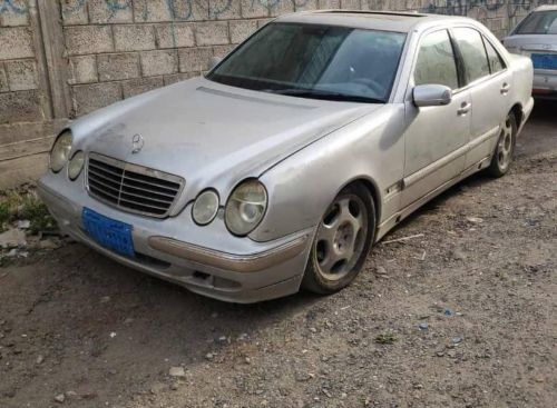 مرسيدس موديل2000فل كامل بضاعه كرت