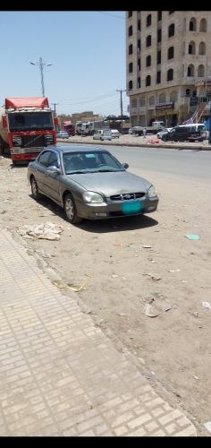سوناتا موديل 2000 تعرضت لحادث