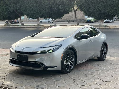 تويوتا بريوس 2024 فل كامل