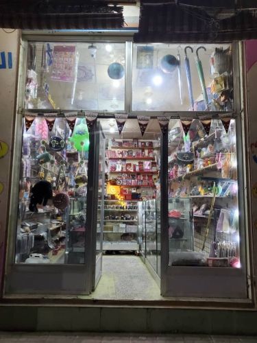 دواليب زجاج للبيع عررررطه