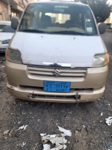 للبيع باص سزوكي عفريت مجمرك مرقم
