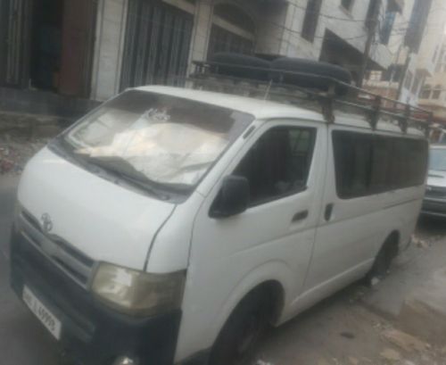 باص هايس تويوتا نظيف