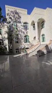 يوجد لدينا قصر مفروش اول ساكن