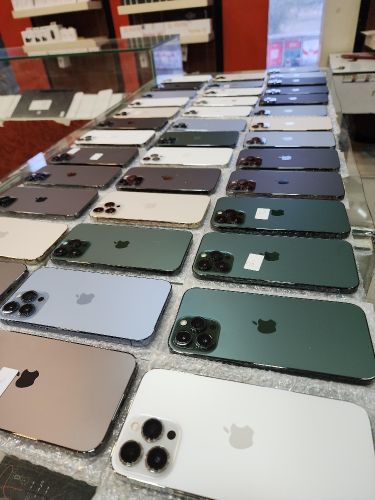 ايفون 13 برو ماكس اجهزة نضيفه جدا