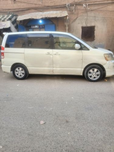 باص نوها موديل 2005البيع