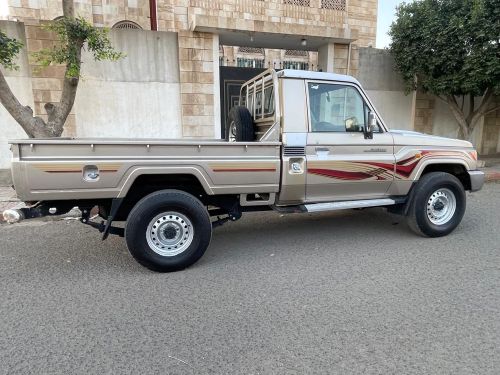 للبيع شاص نضيف 2007
