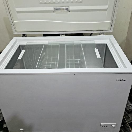 فريزر أرضي ميديا Midea بحجم 290L