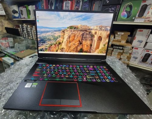 لابتوبات واجهزه كمبيوتر