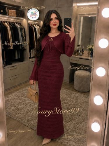 فستان نسائي