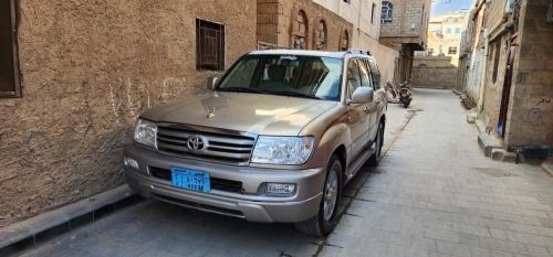 صالون للبيع2003
