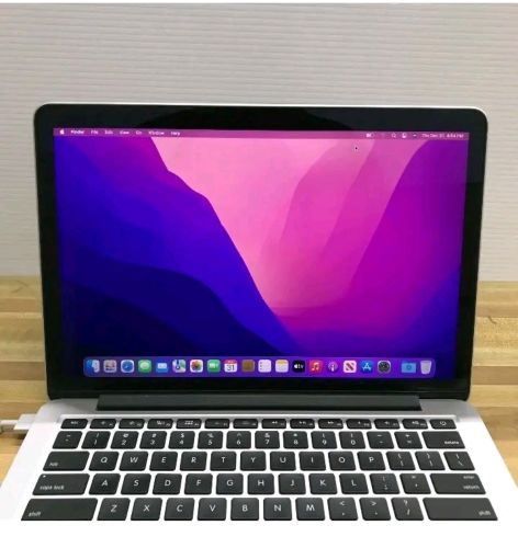 لابتوب ابل ماك بوك