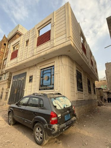 ملك العقارات.