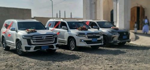 لاندكروزر بردو راف توسان للايجار