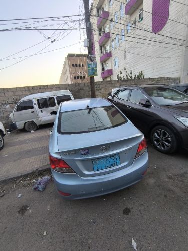 اكسنت 2012 للبيع