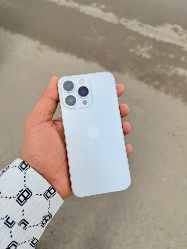 ايفون 13 برو ذاكره 128 جيجا نظامي