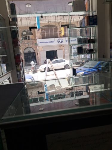 محل للبيع في شارع هائل