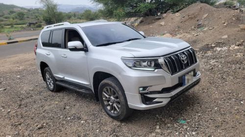 المسار السريع لتاجير السيارات