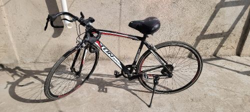 دراجة رود (Road Bike) ماركة TON