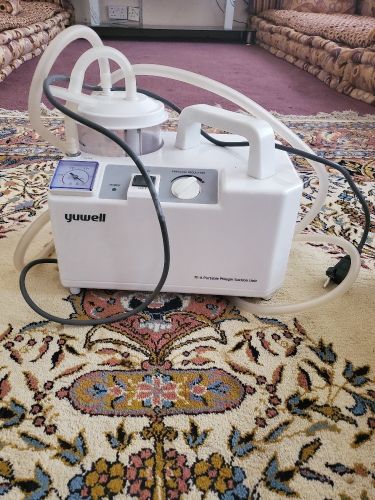 جهاز شفط السوائل